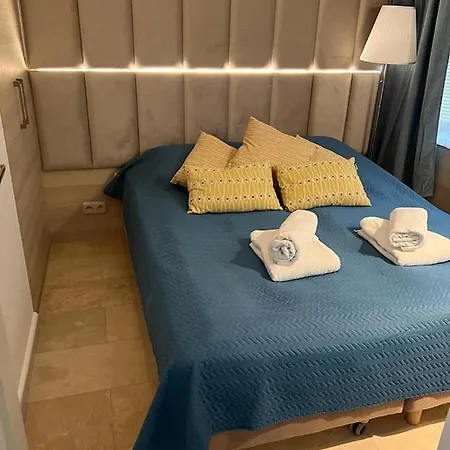 Sunnycliff Apartman Rewal